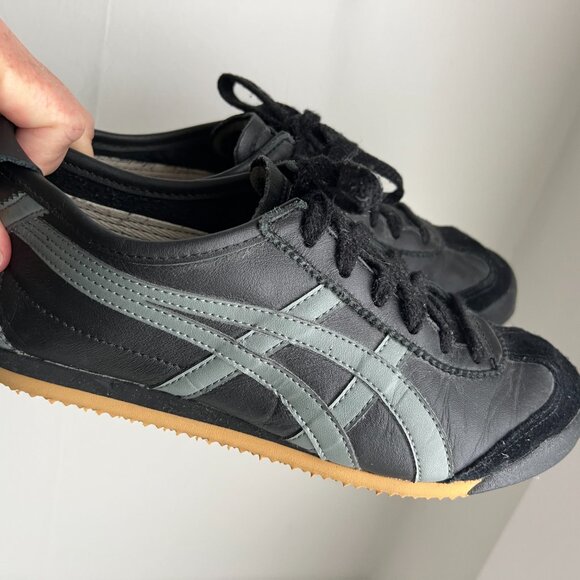 RARE ASICS Onitsuka Tiger - black and grey - women's 7.5 - Picture 2 of 8